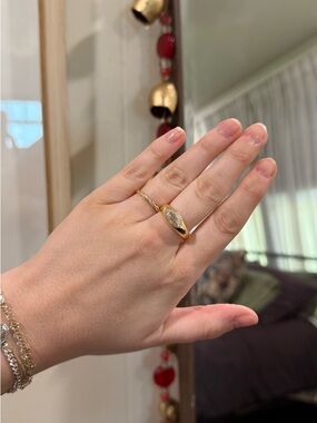 Gold Teardrop Pavé Ring - Elegant Women's Jewelry - Sz 9